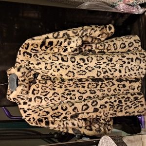 VINTAGE  absolutely stunning Leopard faux fur coat,  large size,  little wear